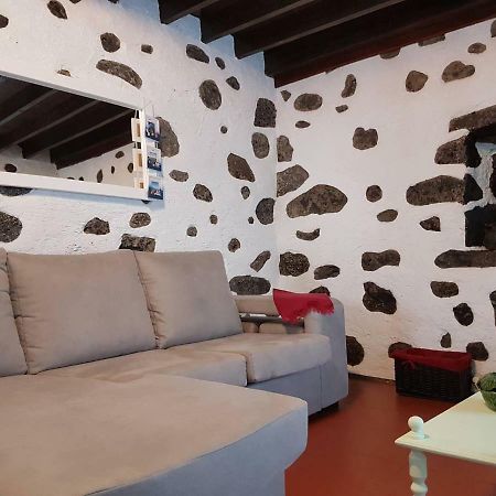 Join Our Relaxed House Near The Beach - Mosteiros Мостейрос Екстериор снимка