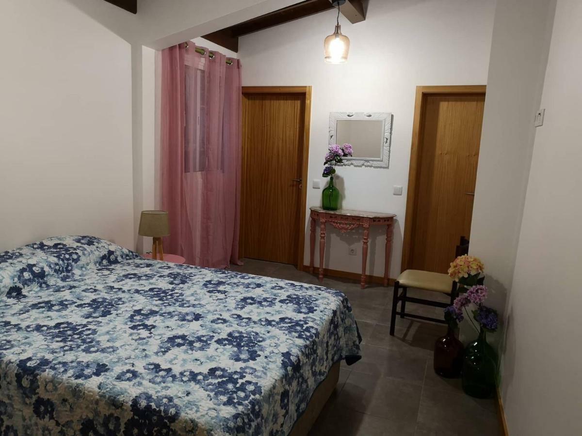 Join Our Relaxed House Near The Beach - Mosteiros Мостейрос Екстериор снимка